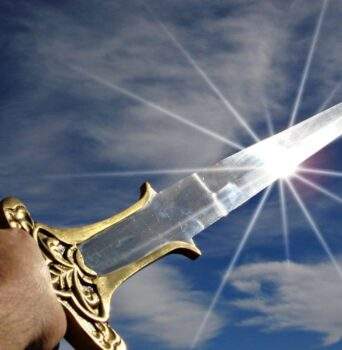 70 versículos-chave da Bíblia sobre guerreiro para ser um GUERREIRO de Deus movido pela fé