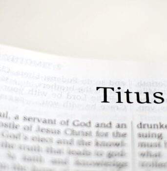 Os Principais versículos do Livro de Tito mais conhecidos: Top 22 opções