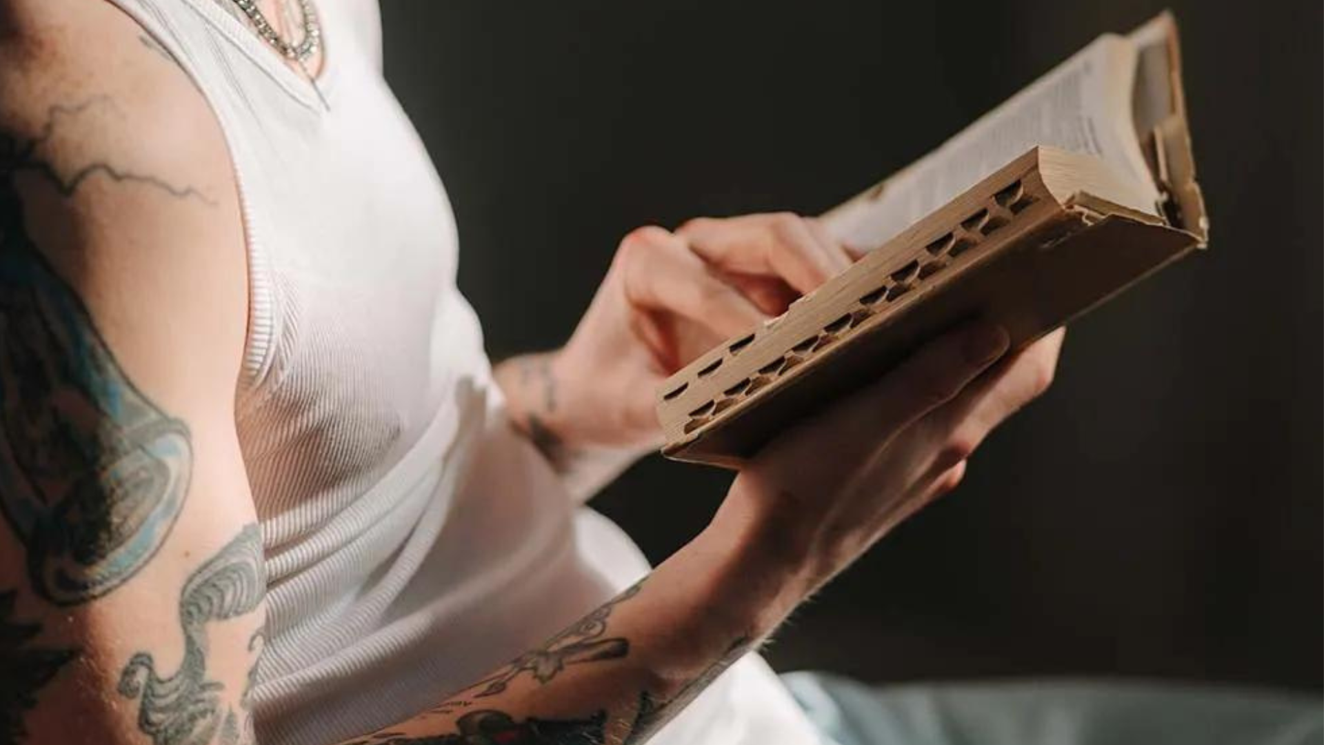 Tatuagem é pecado ou não: o que a Bíblia diz sobre tatuagem?